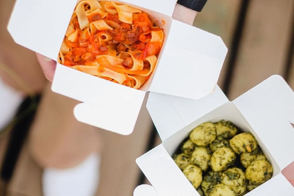Pasta to go boxes